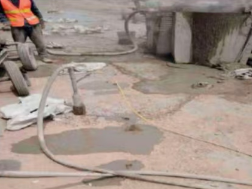 和县水泥混凝土路面板底注浆技术 路面脱空注浆整治方案