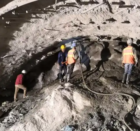 和县拱顶带模注浆料的施工流程及注意事项